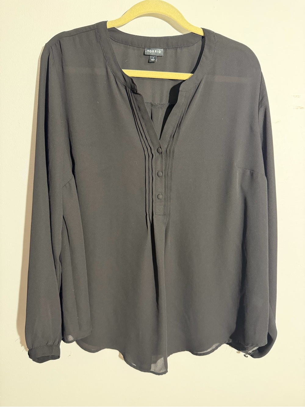 torrid Black Pintuck Button-Front Blouse